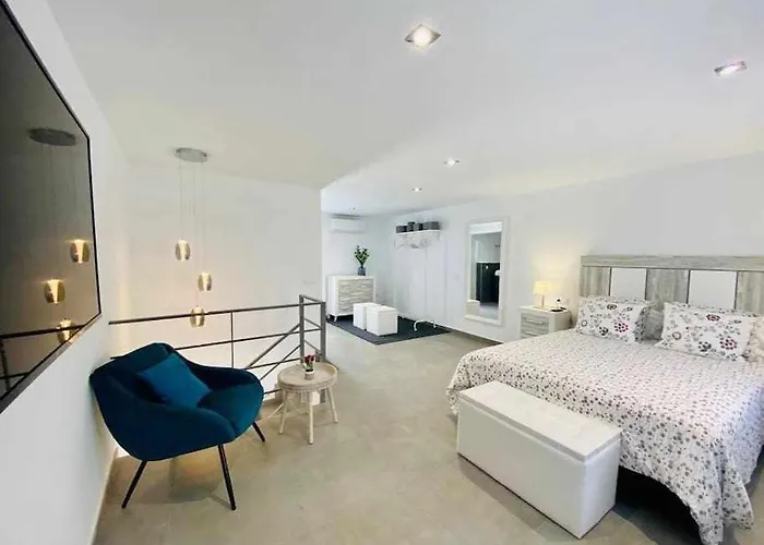 IV Apartamentos Morales & Arnal