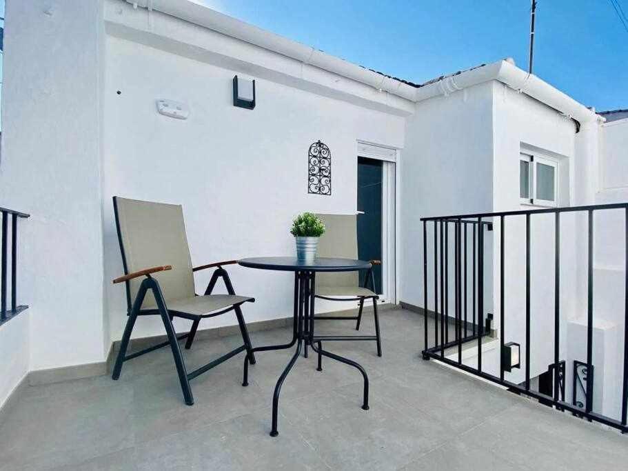 Iv Morales & Arnal Apartment